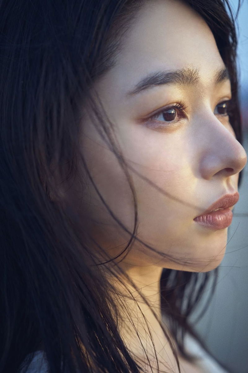 Hinako Sakurai 10th Anniversary Photo Book: Tokiiro [Special Edition] image 4