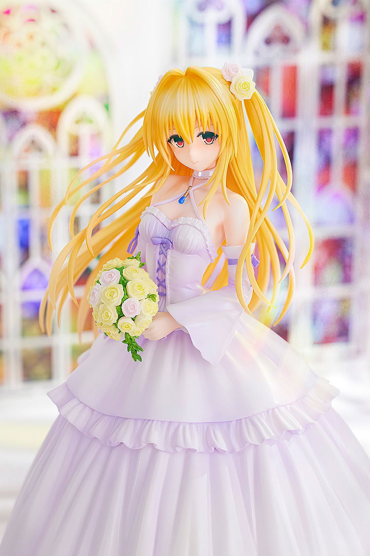 To Love-Ru Darkness 1/7 Scale Pre-Painted Figure: Golden Darkness Wedding Dress Ver. image 11