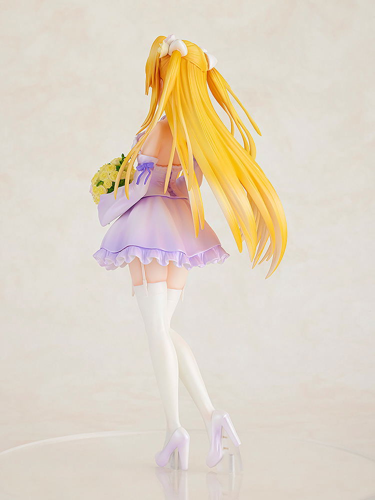 To Love-Ru Darkness 1/7 Scale Pre-Painted Figure: Golden Darkness Wedding Dress Ver. image 7