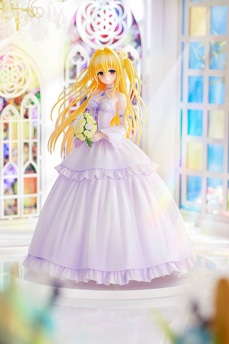 To Love-Ru Darkness 1/7 Scale Pre-Painted Figure: Golden Darkness Wedding Dress Ver. image 9