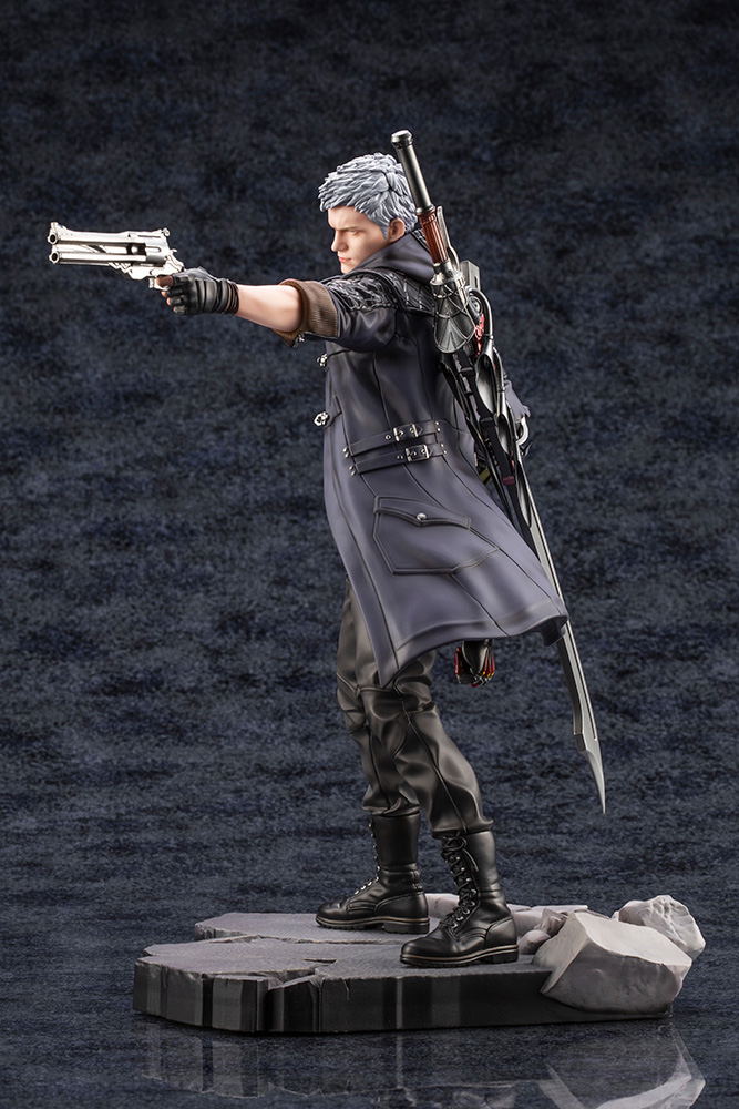 ARTFX J Devil May Cry 5 1/8 Scale Pre-Painted Figure: Nero (Re-run) image 4