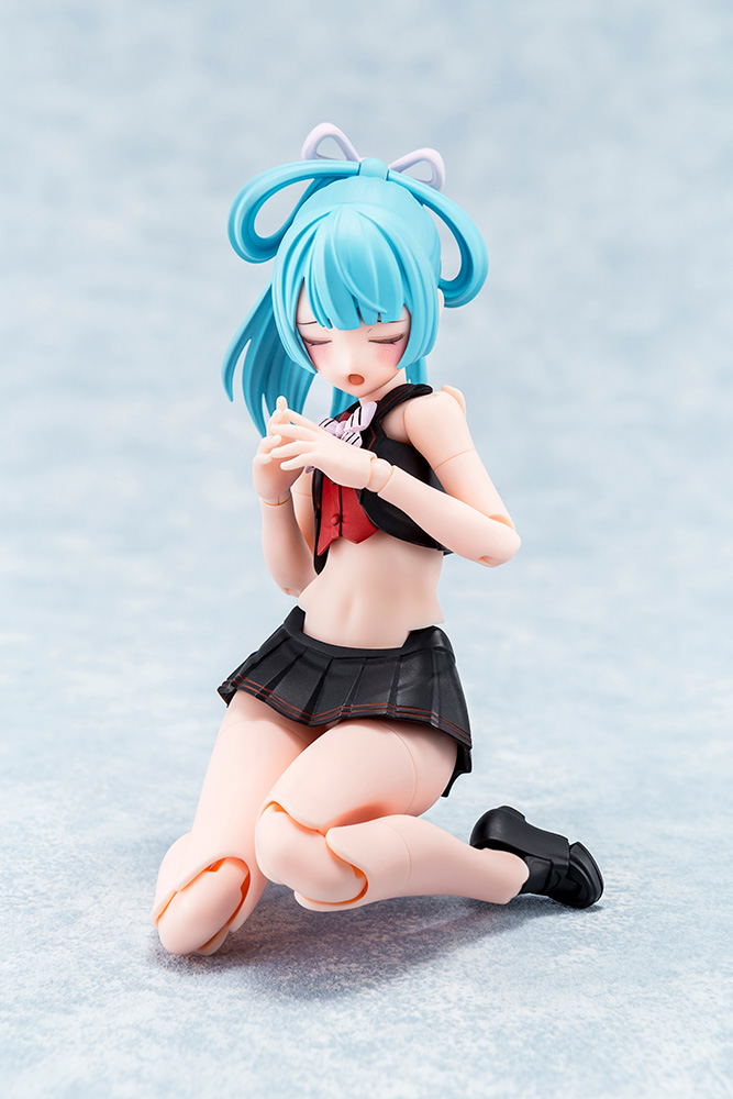 Megami Device 1/1 Scale Plastic Model Kit: Buster Doll Knight Darkness Claw image 11