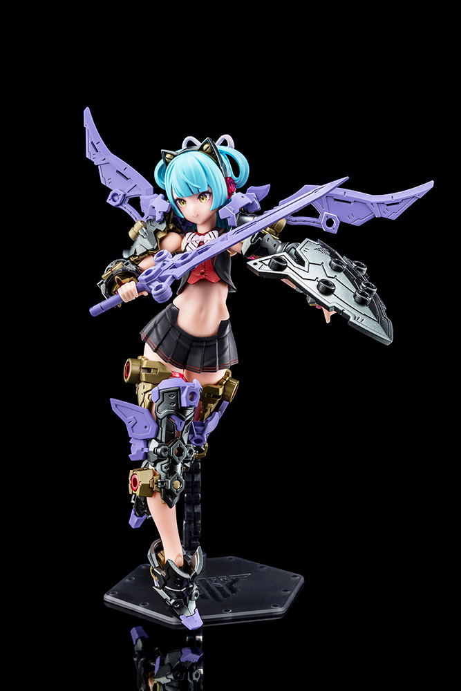 Megami Device 1/1 Scale Plastic Model Kit: Buster Doll Knight Darkness Claw image 4