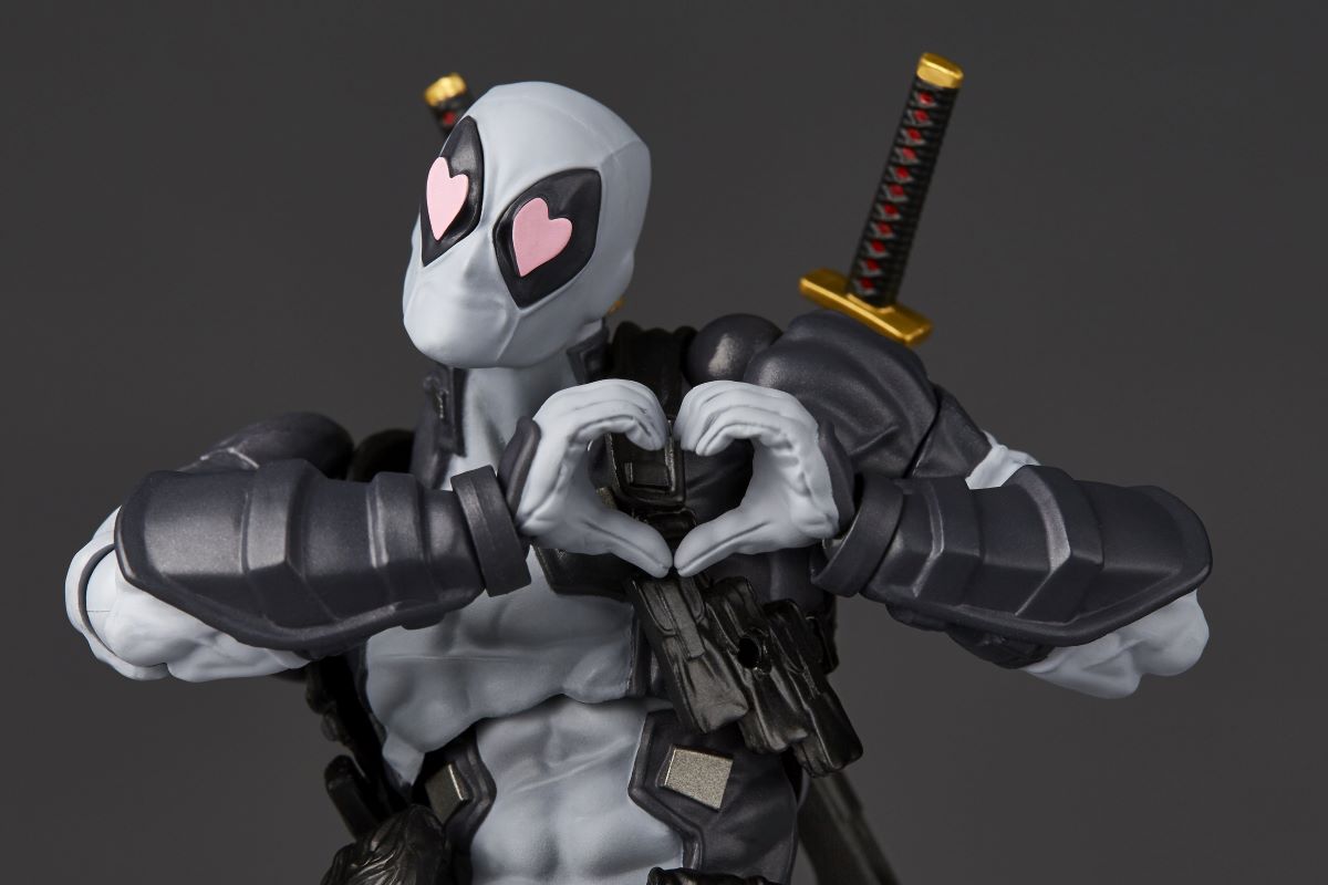 Revoltech Amazing Yamaguchi Deadpool: Deadpool Ver. 2.5 X-Force