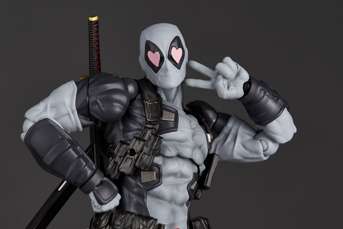 Revoltech Amazing Yamaguchi Deadpool: Deadpool Ver. 2.5 X-Force