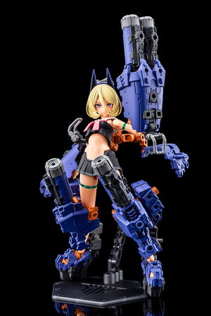 Megami Device 1/1 Scale Plastic Model Kit: Buster Doll Tank Midnight Fang_