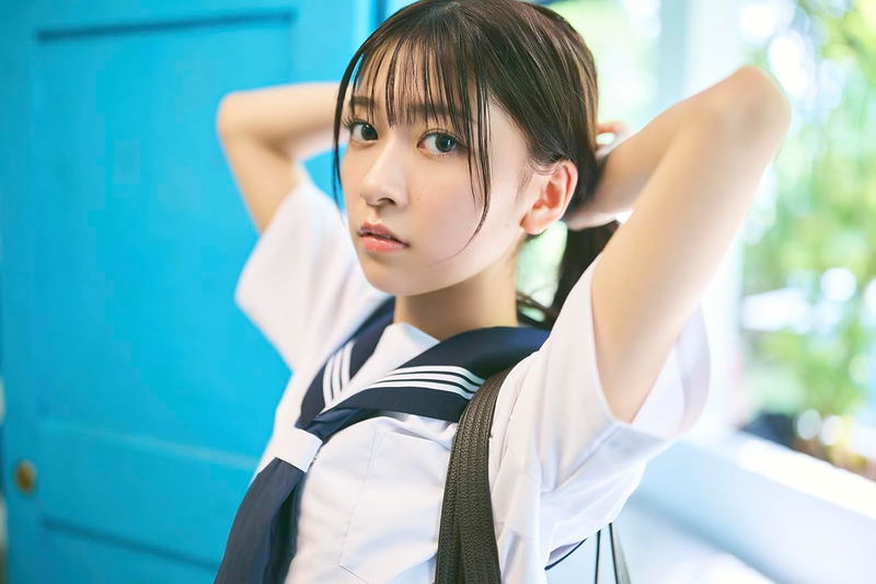 Nozomi Suzuhara 1st Photo Book: Todoke image 2
