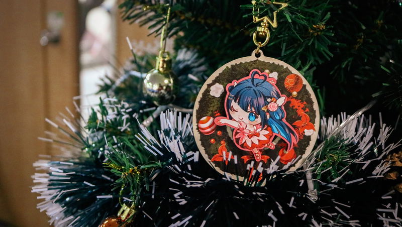 Nene Amano - Wooden Keychain (Christmas) image 4