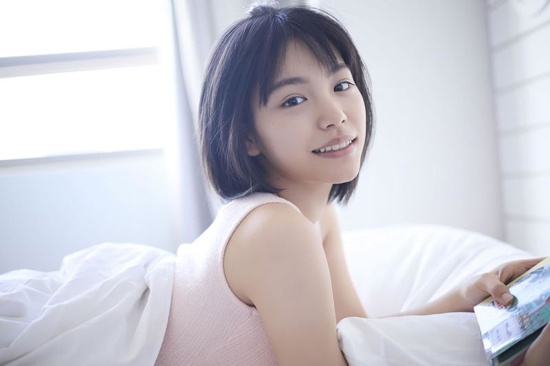 Ami Toma First Photo Book: Am I image 3
