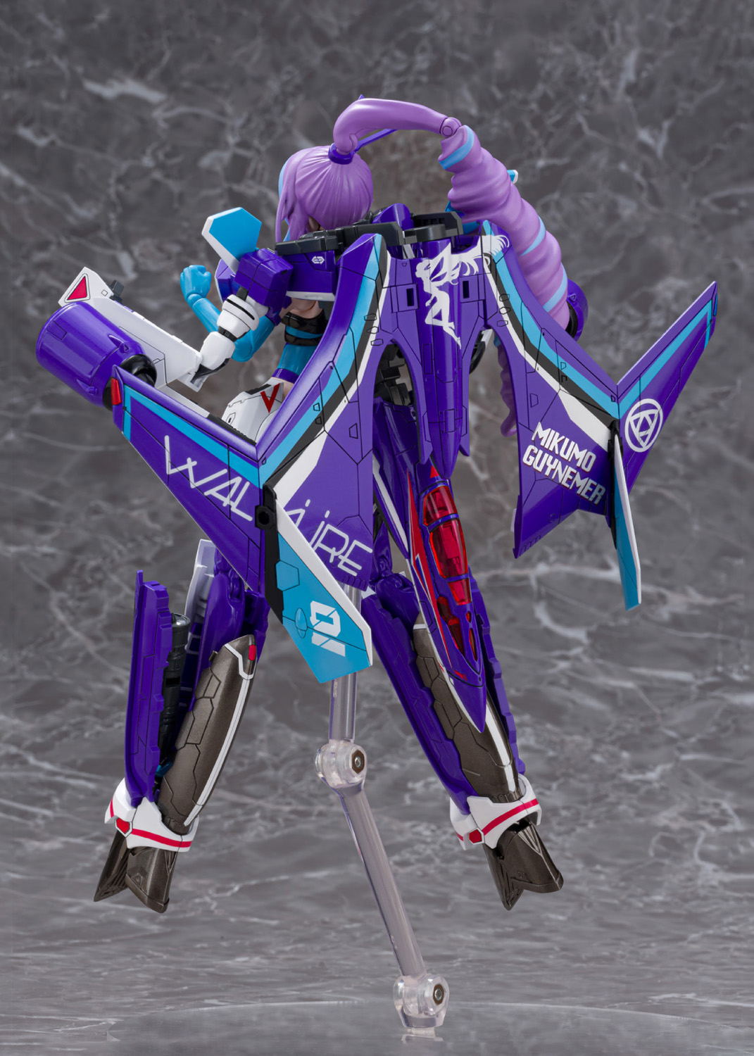 V.F.G. Macross Delta Plastic Model Kit: VF-31J Siegfried Mikumo