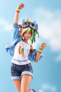 My Little Pony 1/7 Scale Pre-Painted Figure: Bishoujo Rainbow Dash (Re-run) thumbnail 17