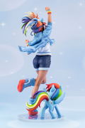 My Little Pony 1/7 Scale Pre-Painted Figure: Bishoujo Rainbow Dash (Re-run) thumbnail 4