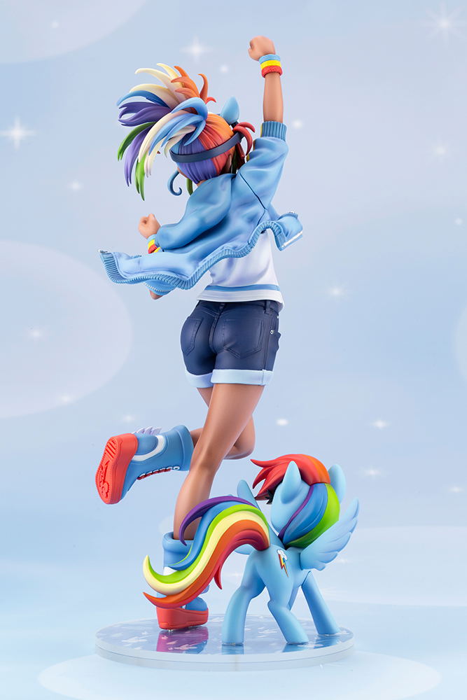 My Little Pony 1/7 Scale Pre-Painted Figure: Bishoujo Rainbow Dash (Re-run) image 4