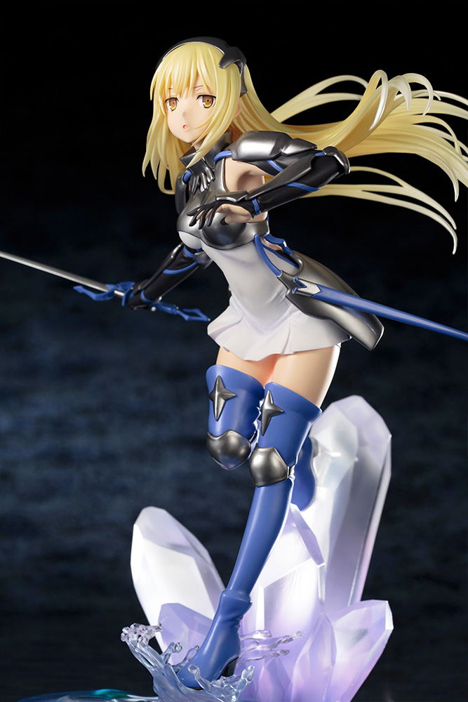 Sword Oratoria Is it Wrong to Try to Pick Up Girls in a Dungeon? On the Side 1/7 Scale Pre-Painted Figure: Ais Wallenstein (Re-run) image 8