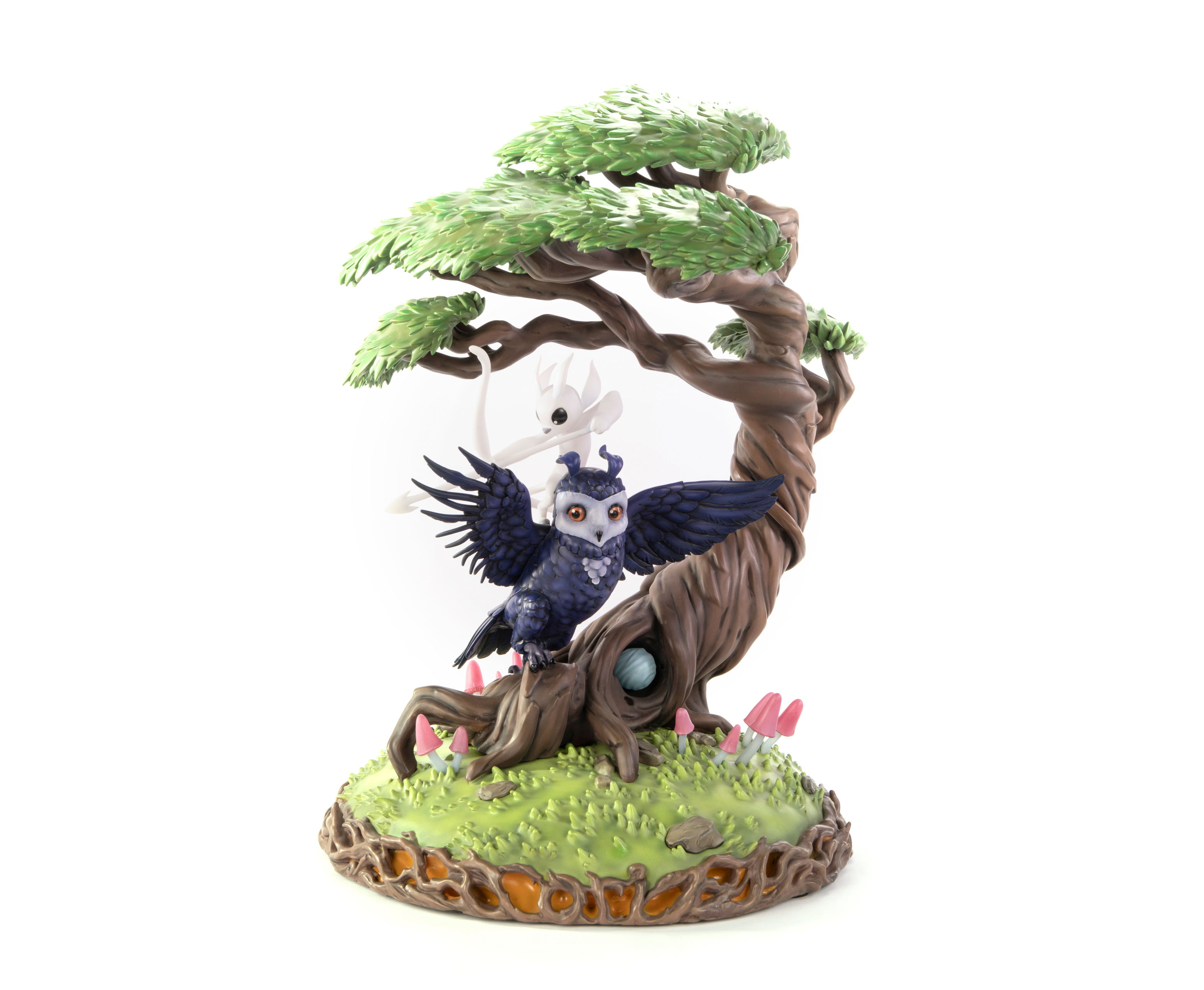 Ori and the Will of the Wisps Resin Statue: Ori and Ku (Day Variation) [Standard Edition] — Import Game Deal
