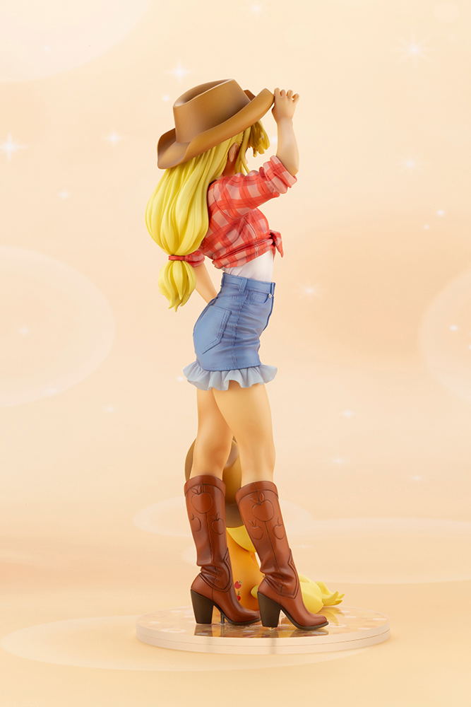 My Little Pony 1/7 Scale Pre-Painted Figure: Bishoujo Applejack (Re-run) image 5