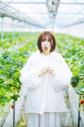 Yuko Natsuyoshi Photo Book: Leisurely Days thumbnail 4