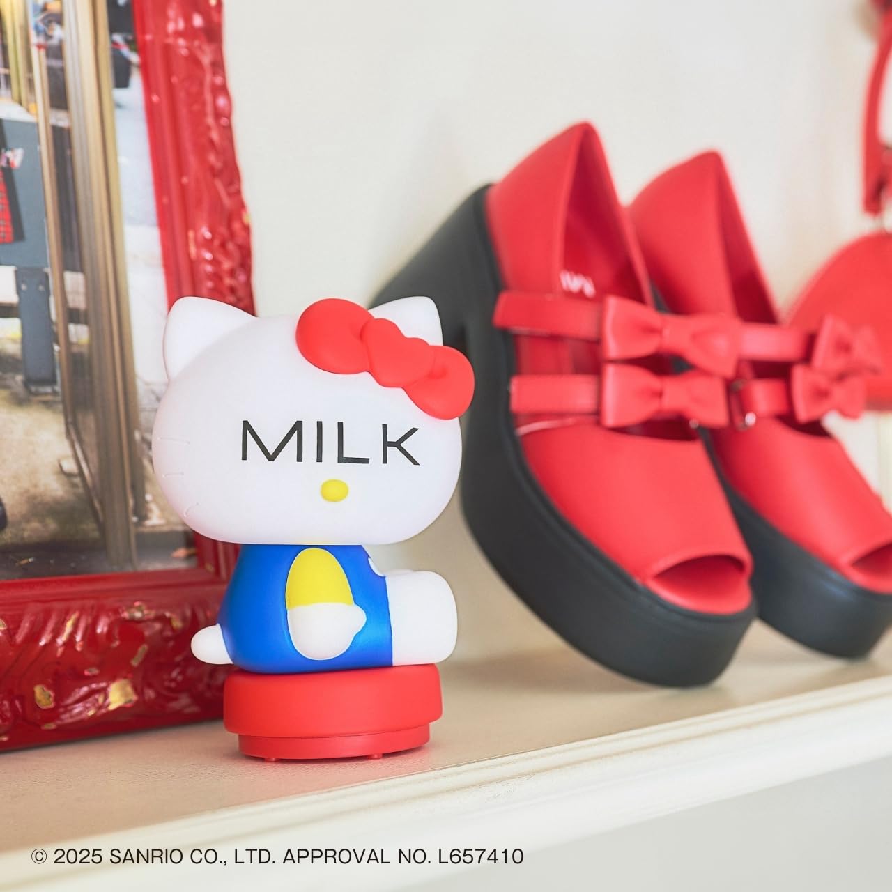 Hello Kitty x MILK Room Light Book
