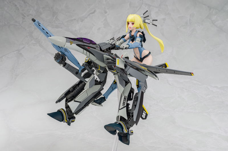 V.F.G. Macross Frontier Plastic Model Kit: VF-25S Super Messiah image 22