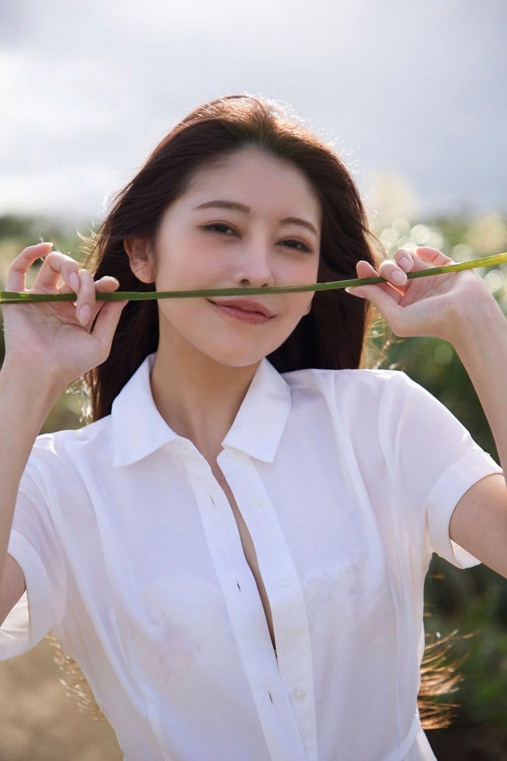 Hinako Mori Photo Book: H