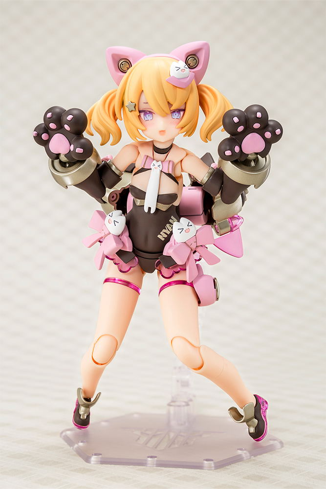 Megami Device 1/1 Scale Plastic Model Kit: Puni Mofu Kuro Mao image 2
