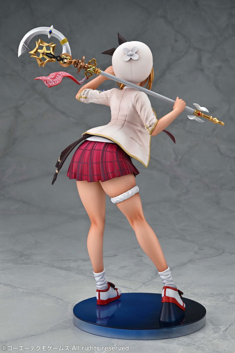 Atelier Resleriana Forgotten Alchemy and the Polar Night Liberator 1/7 Scale Pre-Painted Figure: Ryza Resleriana Academy Ver. image 5