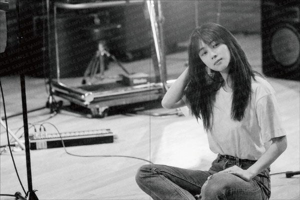 Zard Photo Book: MONOCHROME image 6