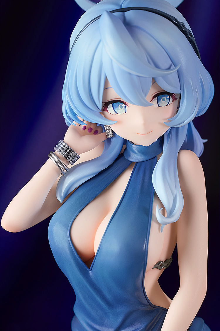 Blue Archive 1/7 Scale Pre-Painted Figure: Ako (Dress)
