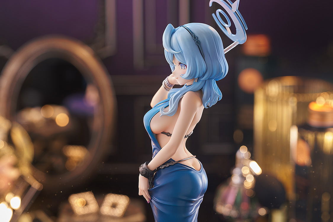 Ako (Dress) 1/7スケール フィギュア Blue Archive 1/7 Scale Pre-Painted Figure: Ako (Dress)