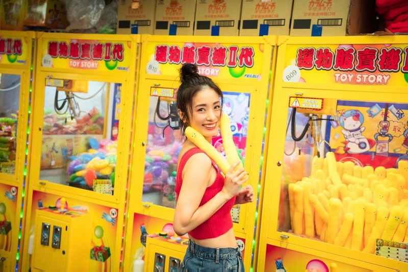 Aya Ueto Photo Book: Midday Reverie image 5
