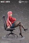 Azur Lane 1/6 Scale Pre-Painted Figure: Duke of York The Chic Counselor thumbnail 3