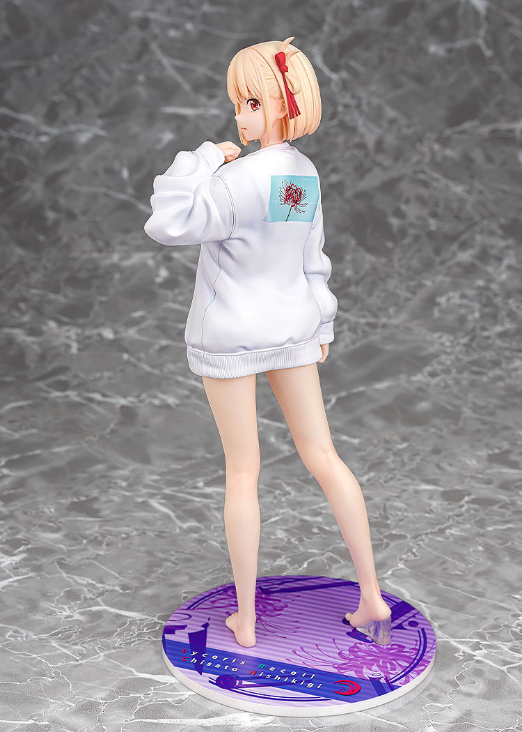 Lycoris Recoil 1/7 Scale Pre-Painted Figure: Nishikigi Chisato Oversized Sweatshirt Ver. image 3