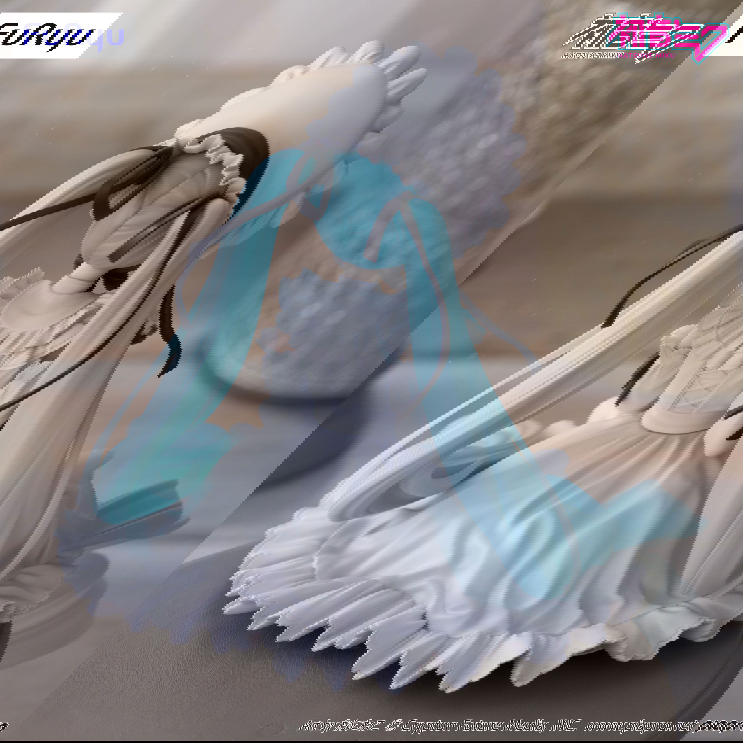 Hatsune Miku Noodle Stopper Figure: Vintage Doll Style