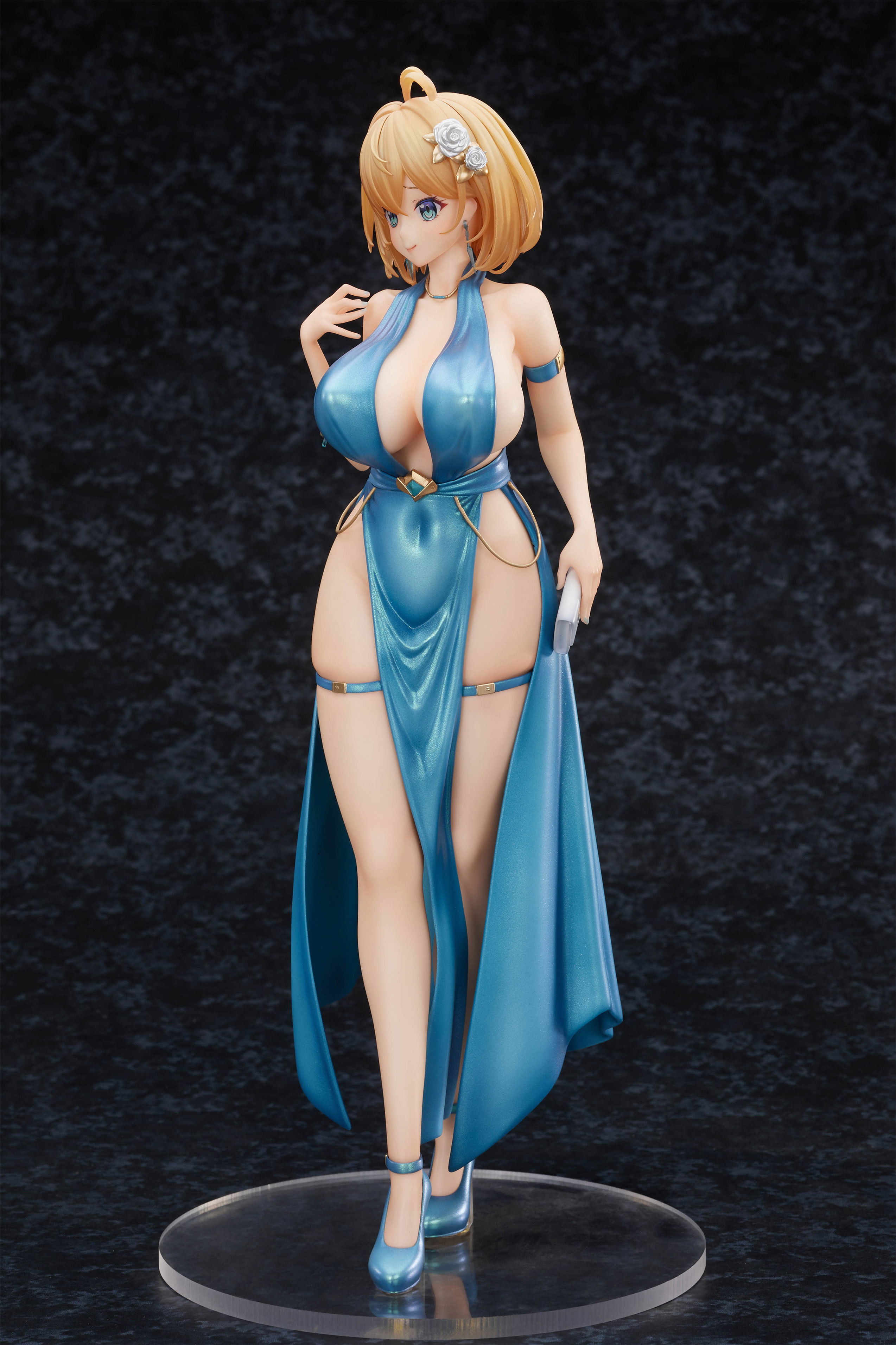 Bunny Suit Planning 1/6 Scale Pre-Painted Figure: Sophia F. Shirring Dress Ver.