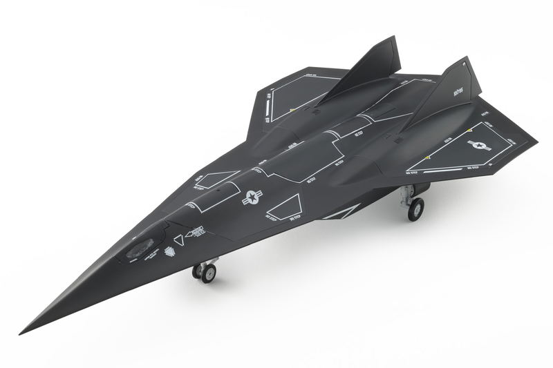 Top Gun Maverick 1/72 Scale Plastic Model Kit: Dark Star image 2