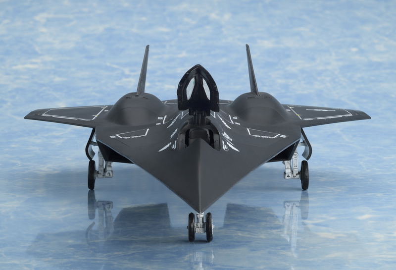 Top Gun Maverick 1/72 Scale Plastic Model Kit: Dark Star image 4