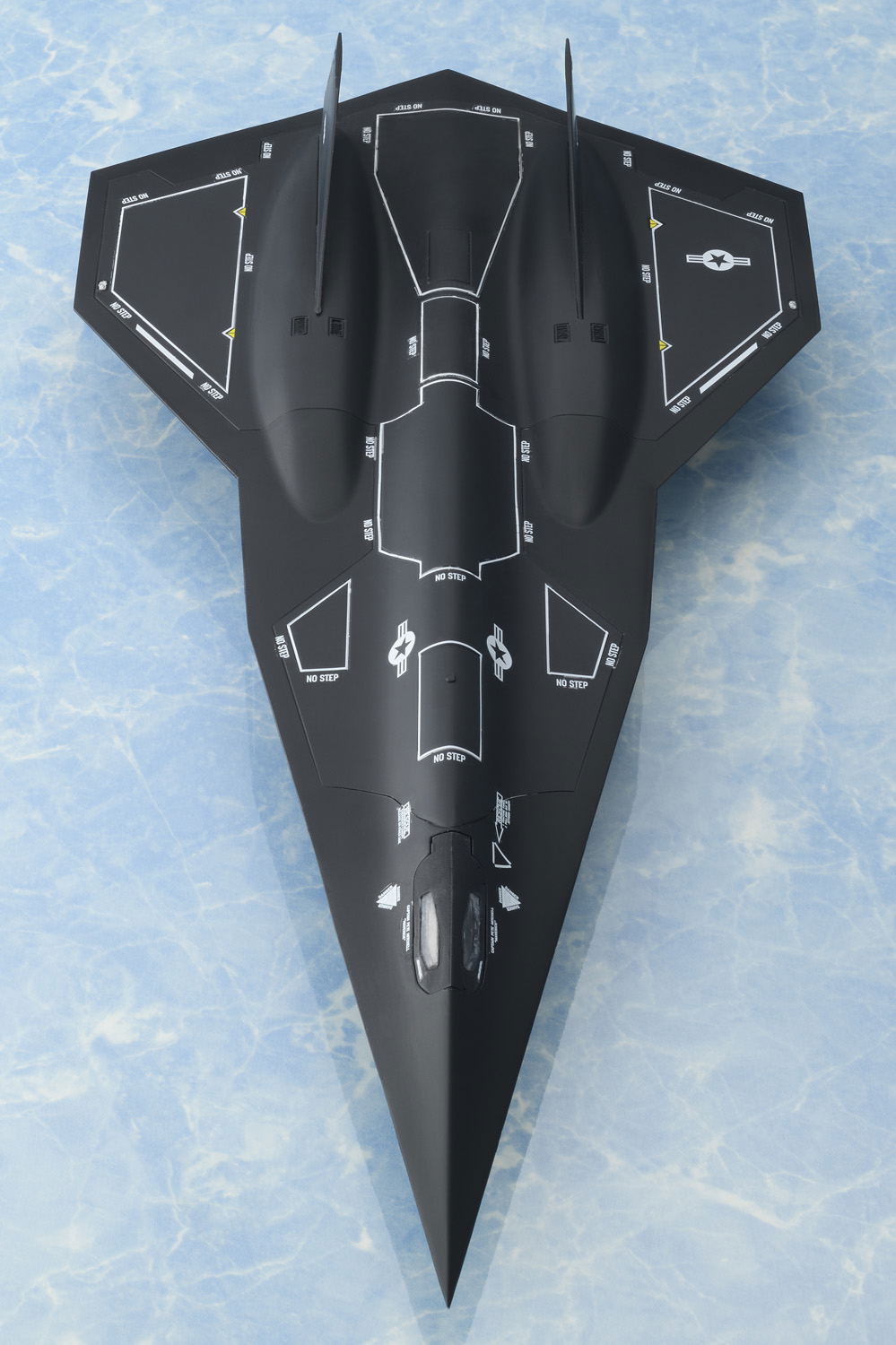 Top Gun Maverick 1/72 Scale Plastic Model Kit: Dark Star