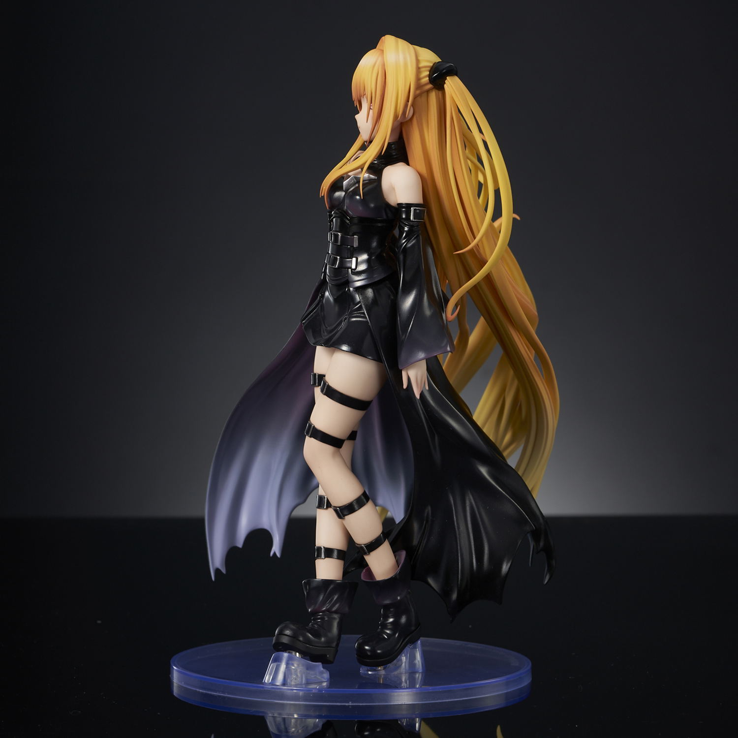 To Love-Ru Darkness 1/6 Scale Pre-Painted Figure: Konjiki no Yami
