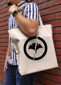 Ghost Of Yotei - Crest Large Tote Bag (Natural) thumbnail 2