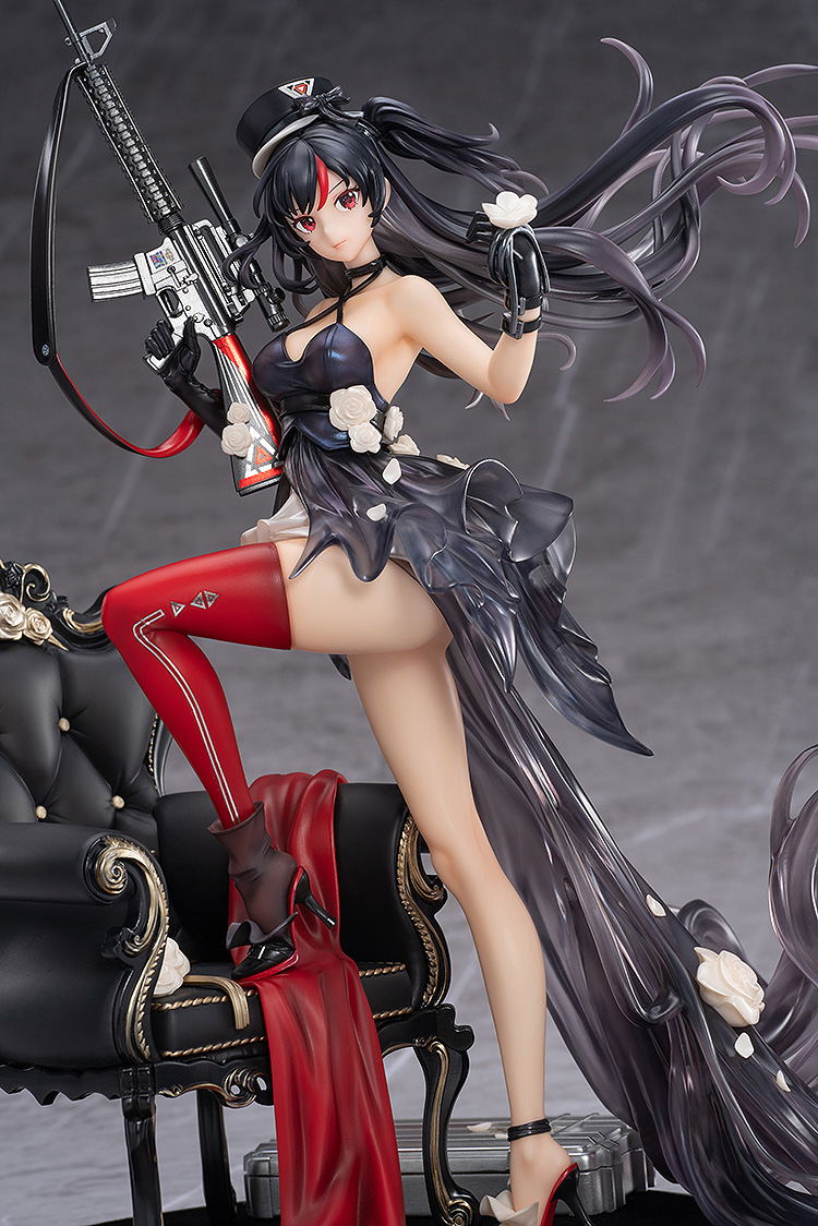 Knives Out 1/7 Scale Pre-Painted Figure: Diane Banquet Dance image 9