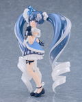 figma No. 669 Character Vocal Series 01 Hatsune Miku: Snow Miku Crystal Snow Ver. thumbnail 4