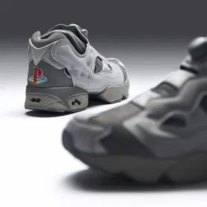 靴 26 PlayStation Reebok INSTAPUMP FURY 94 First Look at the Reebok x Playstation Sneaker Collection