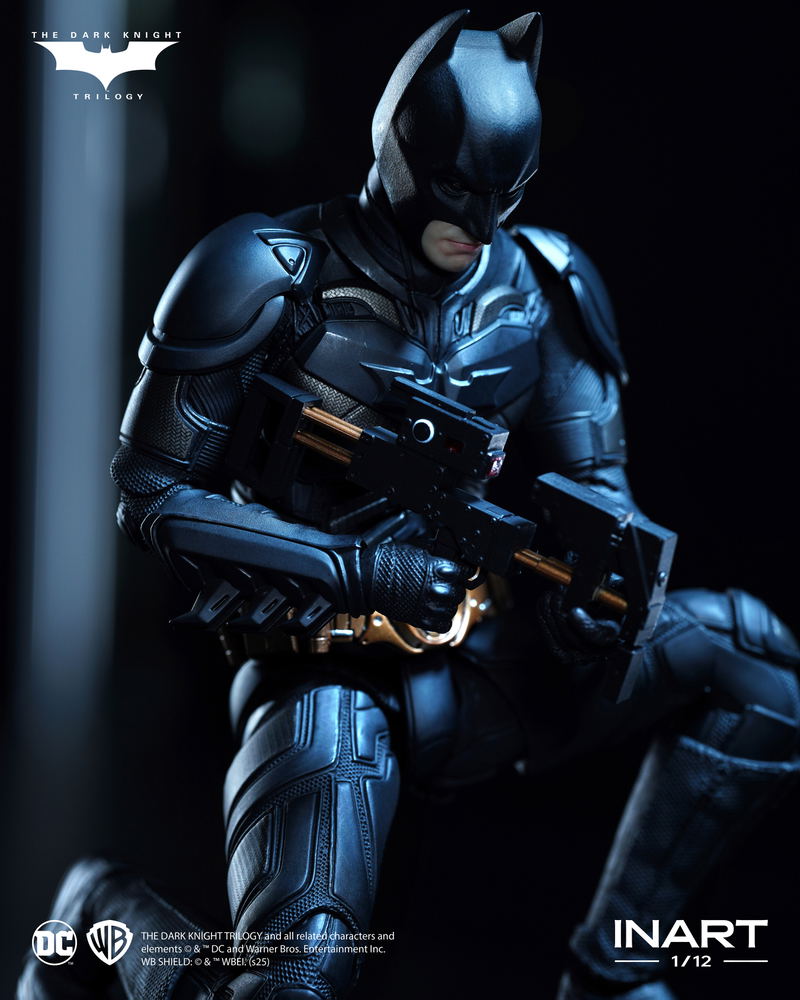 The Dark Knight Rises 1/12 Scale Action Figure: Batman (The Dark Knight Rises) DX Edition (Re-run) image 11