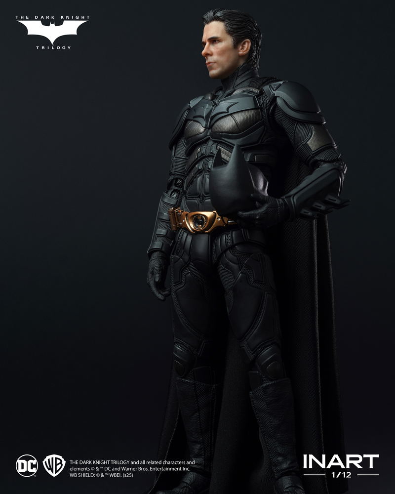 The Dark Knight Rises 1/12 Scale Action Figure: Batman (The Dark Knight Rises) DX Edition (Re-run) image 6