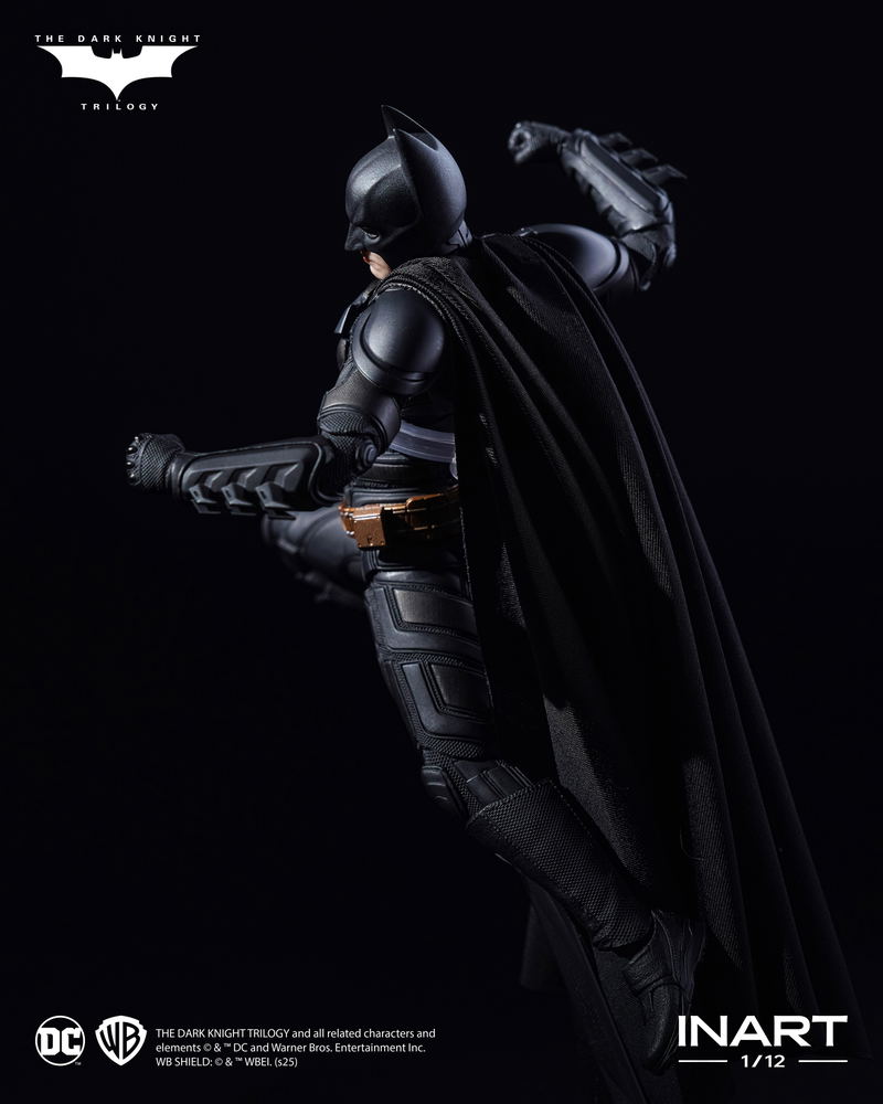The Dark Knight Rises 1/12 Scale Action Figure: Batman (The Dark Knight Rises) DX Edition (Re-run) image 9
