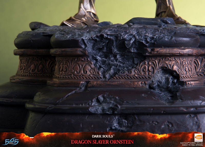 Dark Souls Resin Statue: Dragon Slayer Ornstein [Standard Edition] image 14