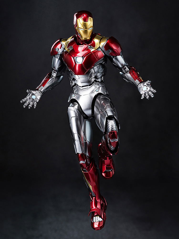 Spider-Man Homecoming 1/12 Scale Pre-Painted Action Figure: DLX Iron Man Mark 47 image 10