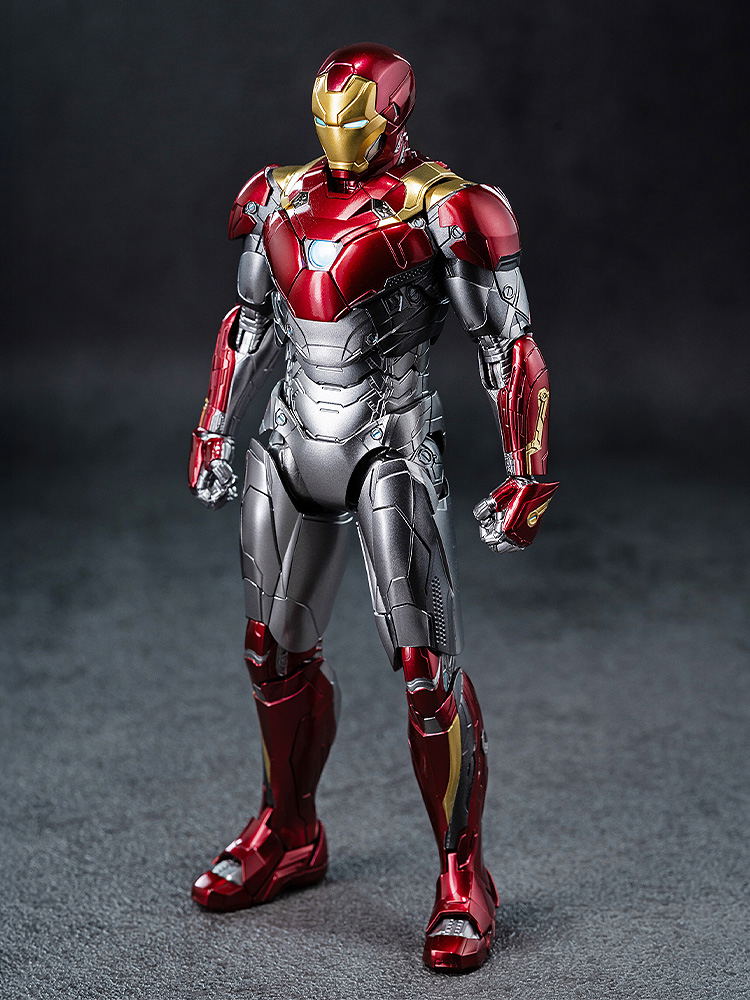 Spider-Man Homecoming 1/12 Scale Pre-Painted Action Figure: DLX Iron Man Mark 47 image 3