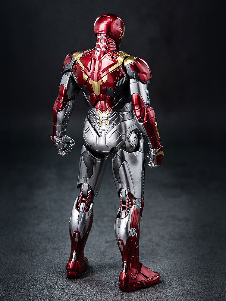 Spider-Man Homecoming 1/12 Scale Pre-Painted Action Figure: DLX Iron Man Mark 47 image 4