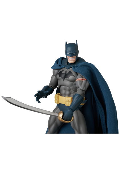 MAFEX BATMAN HUSH バットマン　中古美品 Mafex Batman Hush: Batman Damage Ver. (Batman: Hush Ver.)